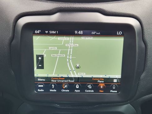 Used 2018 Jeep Renegade Limited w/ UConnect 8.4 Nav Group image 17