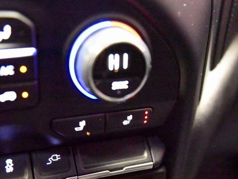 Used 2019 Chevrolet Silverado 1500 LT w/ All-Star Edition image 23