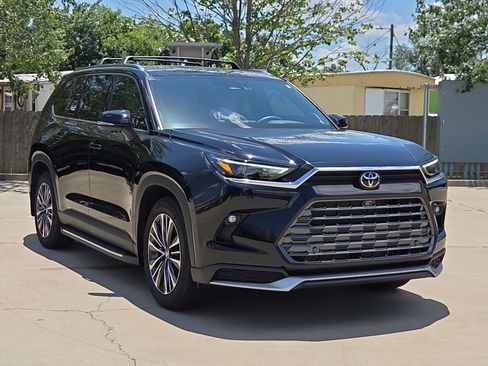 Used 2026 Toyota Grand Highlander AWD Hybrid image 1