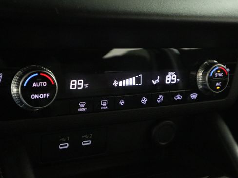 Used 2025 Mitsubishi Outlander ES image 27