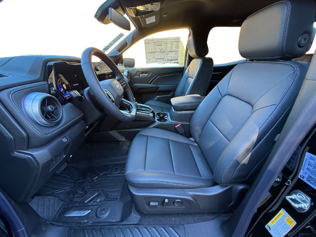 New 2026 Chevrolet Colorado LT w/ LT Convenience Package AWD/4WD image 9