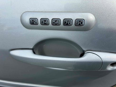 Used 2009 Ford Fusion SEL FWD image 40