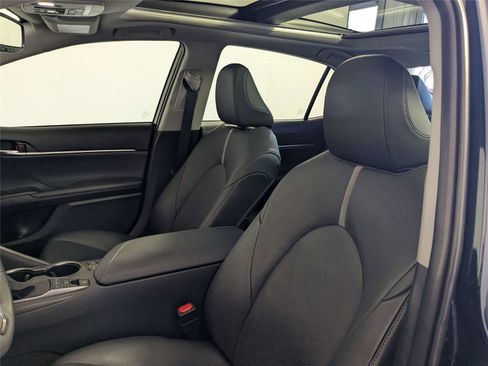 Certified 2021 Toyota Camry XSE w/ Navigation Package image 11