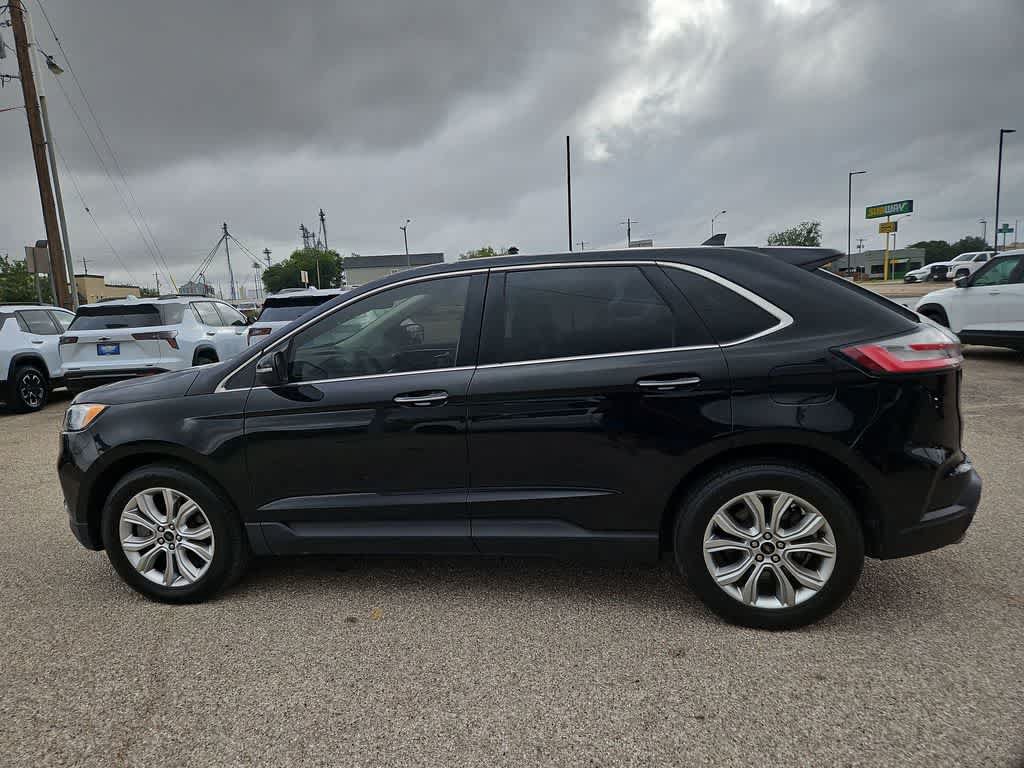 Used 2023 Ford Edge Titanium AWD/4WD image 5