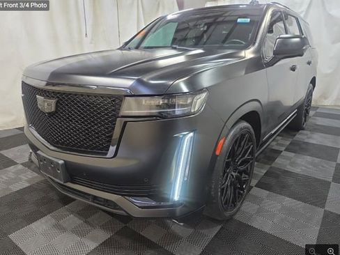 Used 2023 Cadillac Escalade Sport Platinum image 1