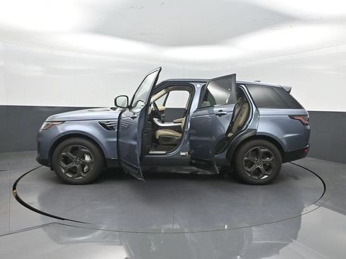 Used 2019 Land Rover Range Rover Sport HSE AWD/4WD image 36