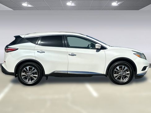 Used 2016 Nissan Murano SV AWD/4WD image 7