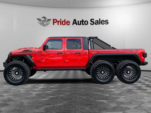 Used 2022 Jeep Gladiator Sport AWD/4WD image 2