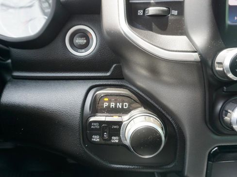 Used 2020 RAM 1500 Big Horn AWD/4WD image 17