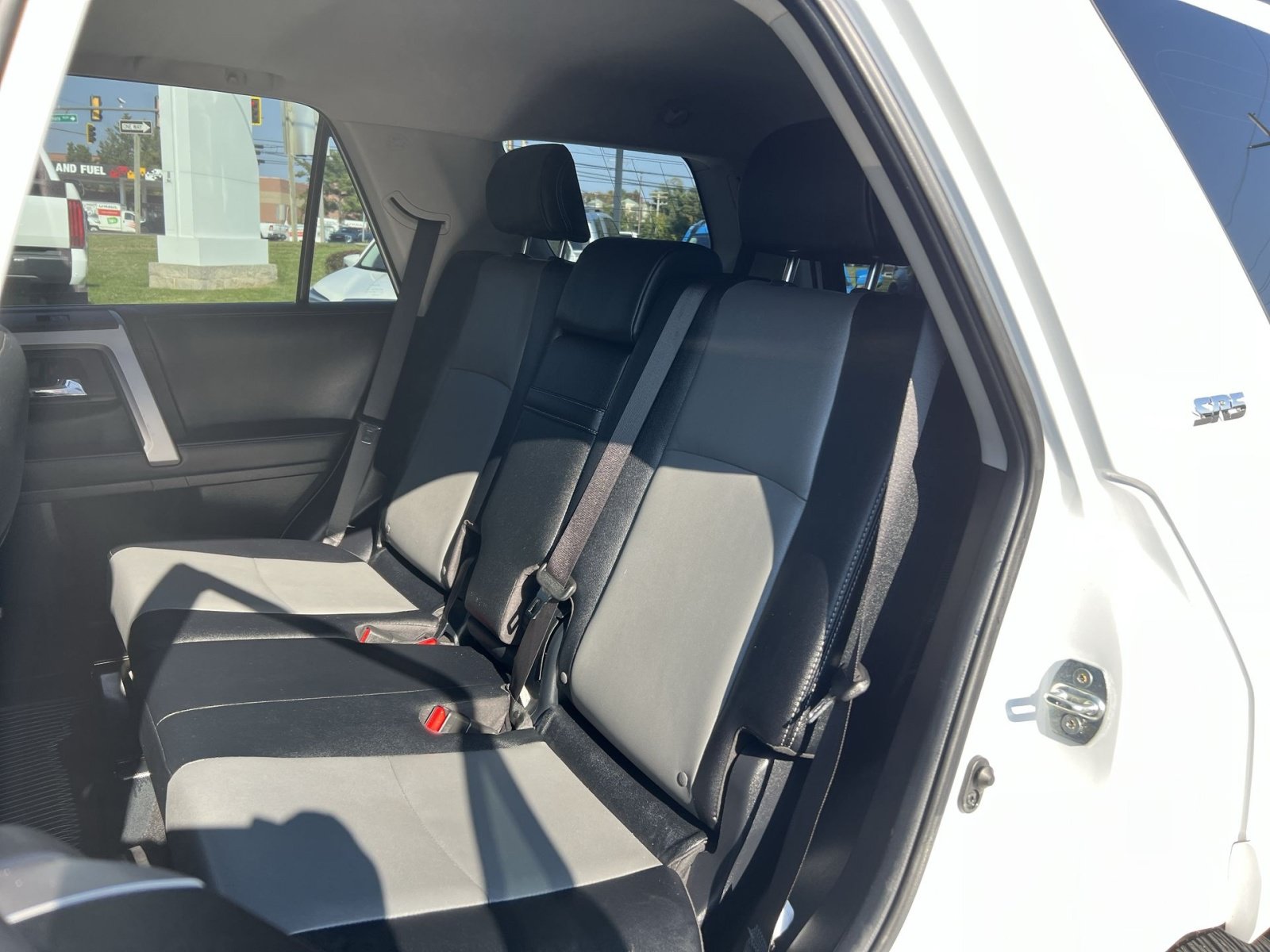 Used 2024 Toyota 4Runner SR5 Premium w/ Moonroof Package AWD/4WD image 25