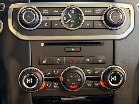 Used 2016 Land Rover LR4 HSE image 32