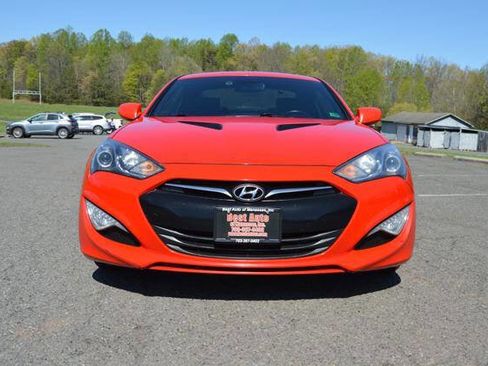 Used 2014 Hyundai Genesis 2.0T image 2
