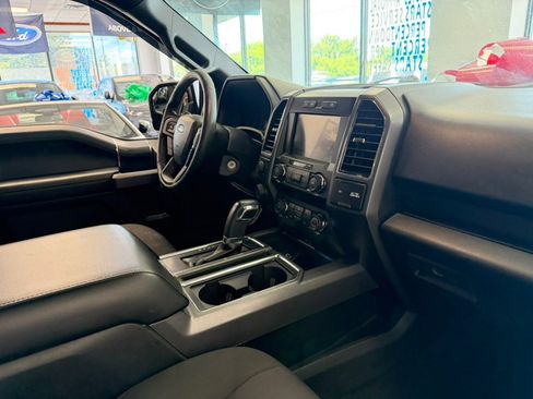 Used 2019 Ford F150 XLT w/ Equipment Group 302A Luxury AWD/4WD image 39