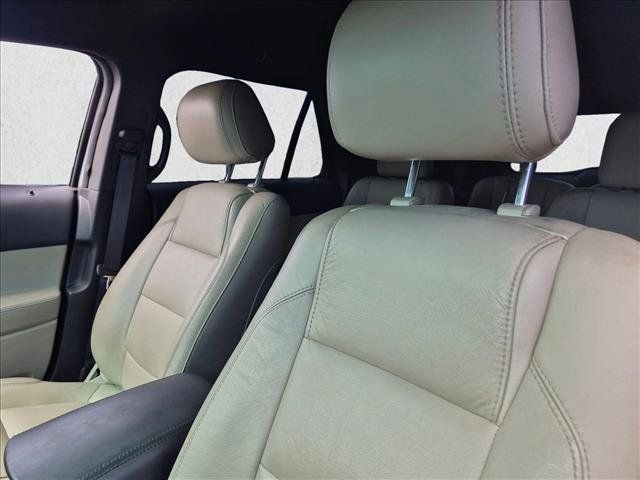 Used 2015 Ford Explorer XLT w/ Equipment Group 202A FWD image 12