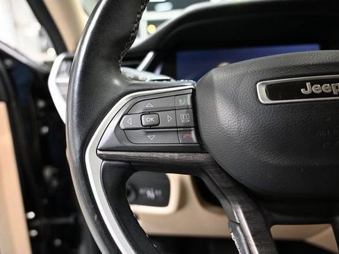 Used 2022 Jeep Grand Cherokee L Limited image 25