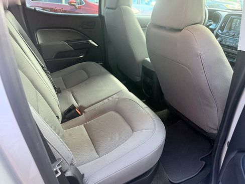 Used 2018 Chevrolet Colorado W/T w/ WT Convenience Package AWD/4WD image 22