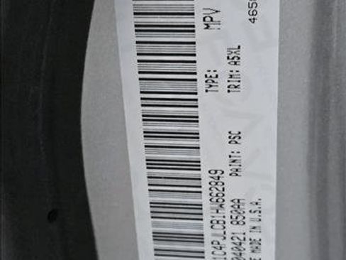 Used 2017 Jeep Cherokee Latitude w/ Safety/Convenience Group image 22