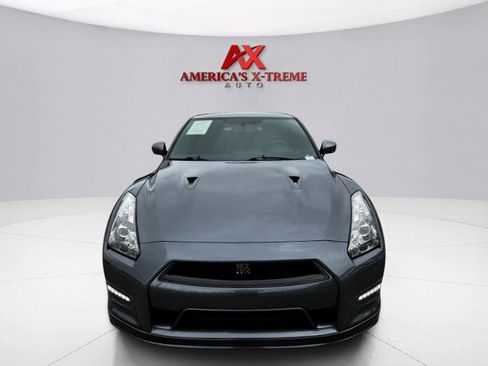 Used 2013 Nissan GT-R Premium image 8