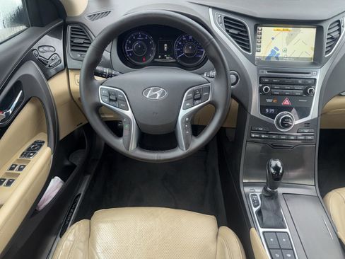Used 2015 Hyundai Azera Limited image 13