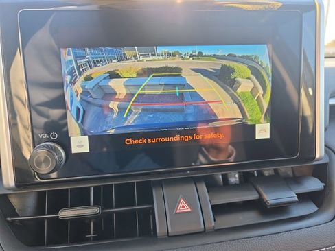 Used 2023 Toyota RAV4 LE image 13