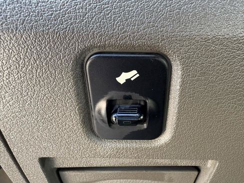 Used 2006 Dodge Ram 2500 Truck Laramie AWD/4WD image 82