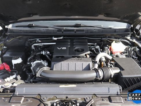 Used 2022 Nissan Frontier Pro-X image 11