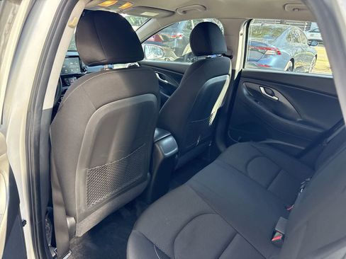 Used 2018 Hyundai Elantra GT w/ Style Package 02 image 11