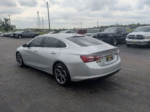 Used 2022 Chevrolet Malibu LT image 3