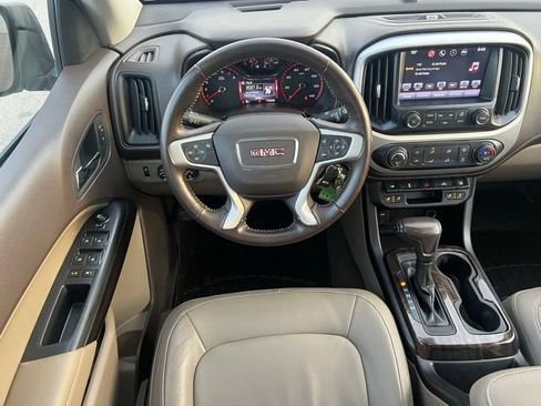 Used 2016 GMC Canyon SLT w/ Driver Alert Package image 14