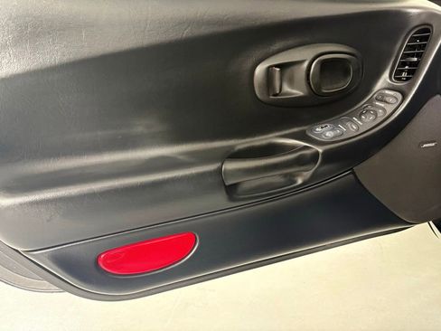 Used 2003 Chevrolet Corvette Base w/ Preferred Equipment Group1 image 18