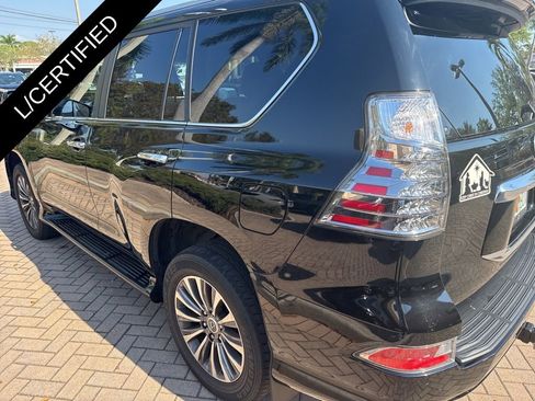 Used 2022 Lexus GX 460 Luxury w/ Accessory Package image 6
