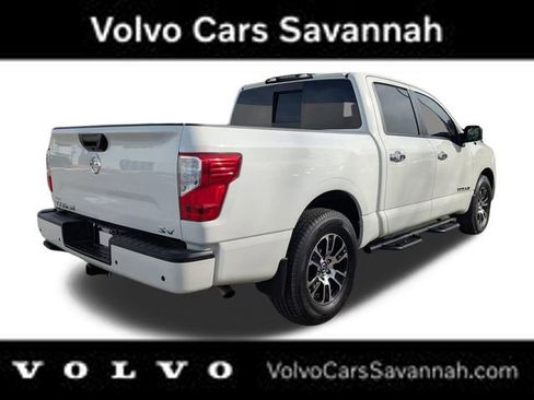 Used 2021 Nissan Titan SV w/ SV Convenience Package image 5