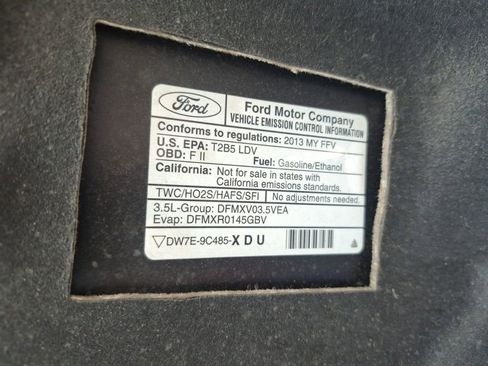 Used 2013 Ford Taurus SEL image 21