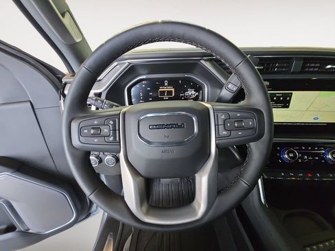 Certified 2026 GMC Sierra 2500 Denali w/ LPO, Black Badging Package AWD/4WD image 13