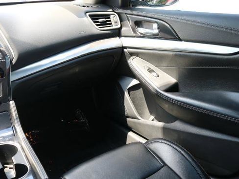 Used 2019 Nissan Maxima 3.5 SV w/ Floor Mat Group FWD image 18