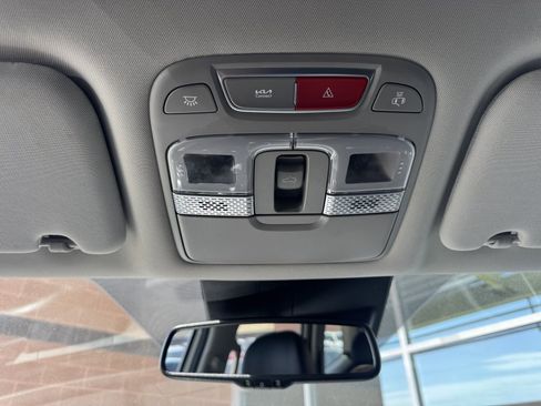 Used 2023 Kia Telluride EX w/ EX Captain's Chair Package image 27