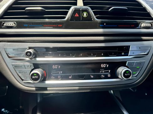 Used 2019 BMW 740i w/ M Sport Package RWD image 32