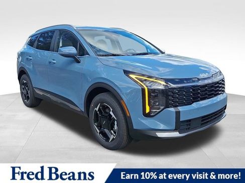 New 2026 Kia Sportage EX image 1