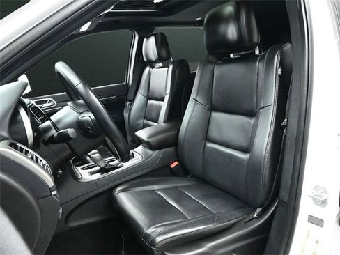 Used 2021 Jeep Grand Cherokee Limited w/ Premium Lighting Group image 12