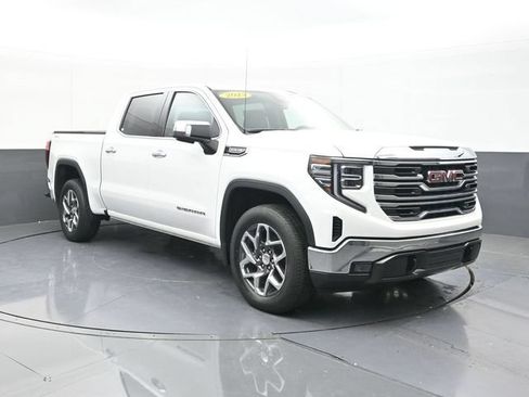 Used 2023 GMC Sierra 1500 SLT w/ SLT Convenience Package AWD/4WD image 20