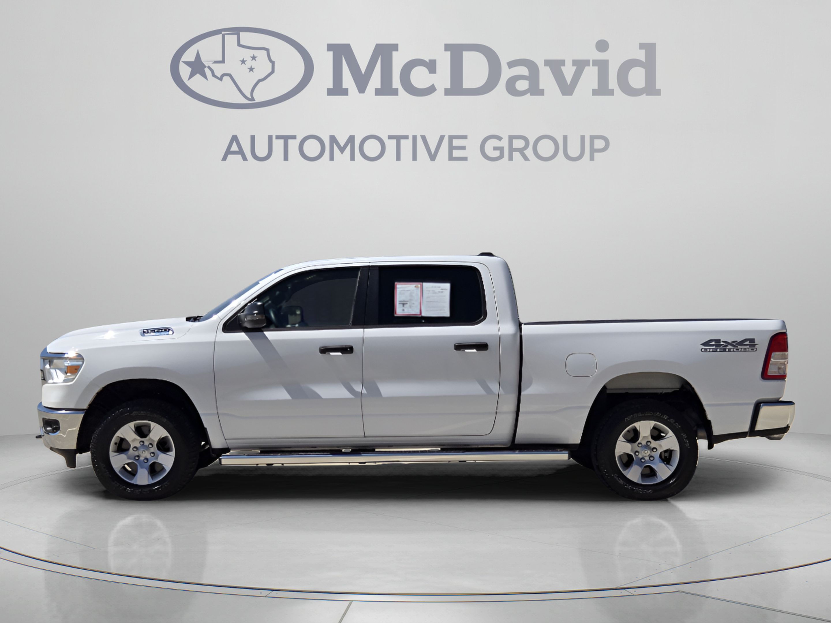 Used 2023 RAM 1500 Big Horn AWD/4WD image 2