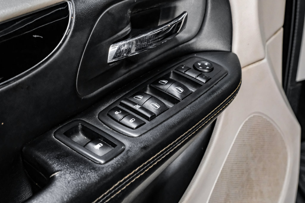 Used 2019 Dodge Grand Caravan SXT FWD image 50