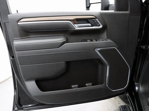 Certified 2025 Chevrolet Silverado 2500 LT w/ Convenience Package image 23