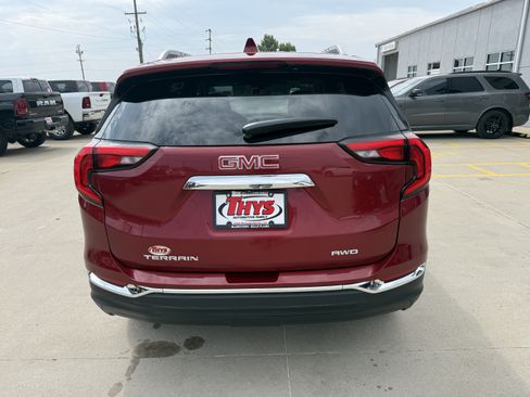 Used 2019 GMC Terrain SLT w/ Preferred Package AWD/4WD image 36