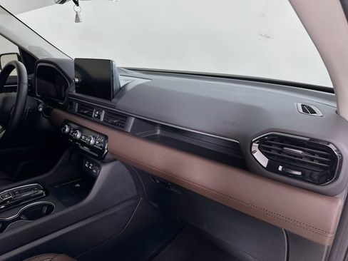 Used 2024 Honda Pilot Elite image 32