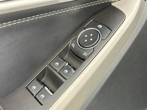 Used 2021 Ford Explorer XLT RWD image 17