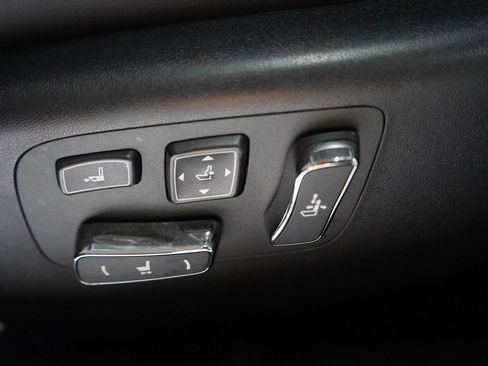 Used 2014 Lexus LS 460 RWD image 8