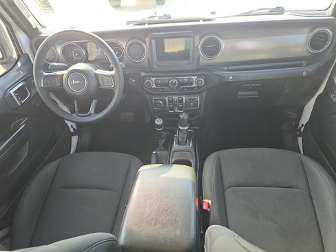 Used 2023 Jeep Wrangler Unlimited Sport AWD/4WD image 9