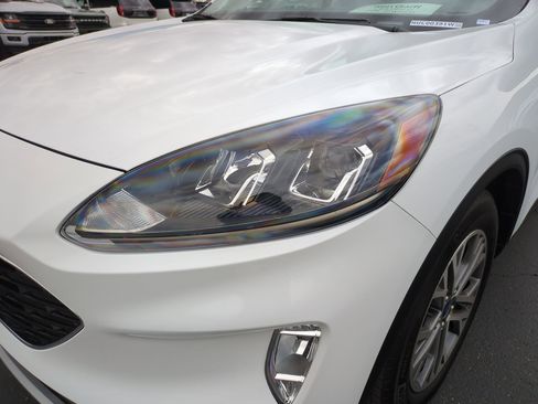 Used 2022 Ford Escape SEL image 10