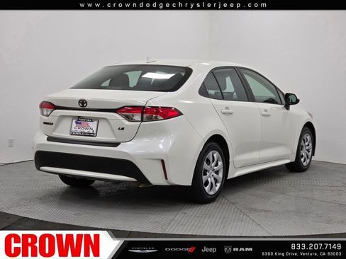 Used 2021 Toyota Corolla LE w/ Carpet Mat Package (TMS) image 7